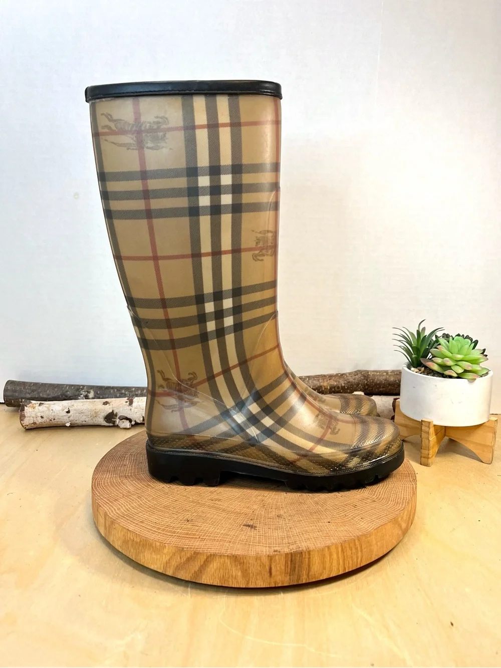 Burberry Check Rain Boots Size 37 / US 7 Waterproof